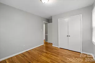 4332 Winedale Ln, Charlotte, NC 28205 - Photo 15