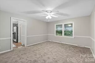 4332 Winedale Ln, Charlotte, NC 28205 - Photo 9