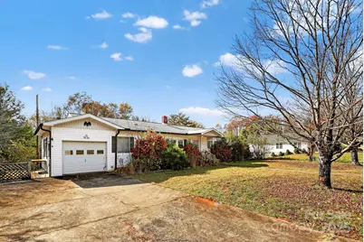 396 S Peak Street, Columbus, NC 28722 - Photo 3