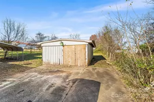 1222 Old North Rd NW, Lenoir, NC 28645 - Photo 23