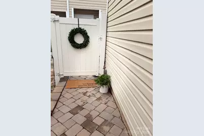 18478 W Catawba Avenue, Cornelius, NC 28031 - Photo 3