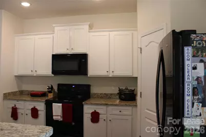 6106 Purbeck Way, Charlotte, NC 28215 - Photo 11