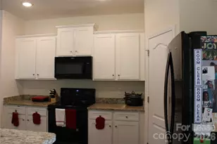 6106 Purbeck Way, Charlotte, NC 28215 - Photo 11