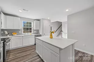 1512 Cottage Crk Dr, Bessemer City, NC 28016 - Photo 13