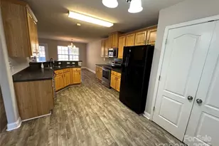 366 Courtland Ct, Kannapolis, NC 28081 - Photo 3