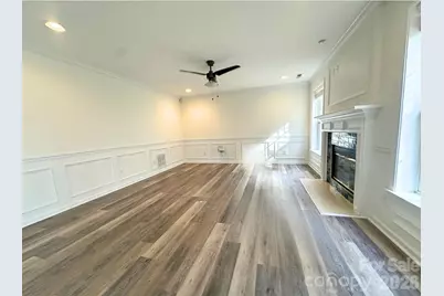 9310 Chastain Walk Drive, Charlotte, NC 28216 - Photo 7