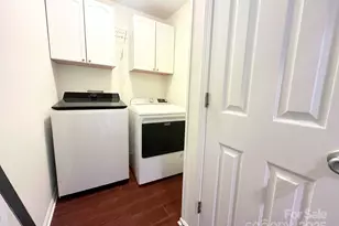 9310 Chastain Walk Dr, Charlotte, NC 28216 - Photo 19