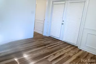 9310 Chastain Walk Dr, Charlotte, NC 28216 - Photo 17