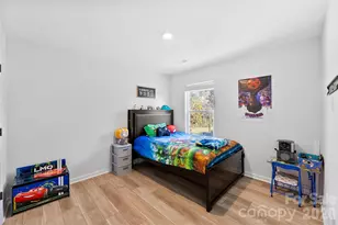 145 Baucom St, Charlotte, NC 28216 - Photo 23