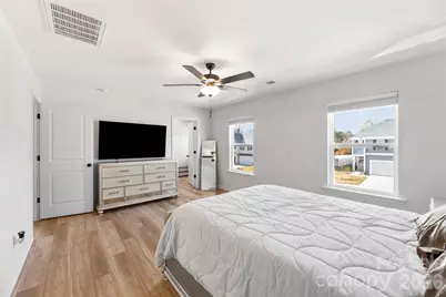 145 Baucom Street, Charlotte, NC 28216 - Photo 15