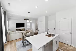 145 Baucom St, Charlotte, NC 28216 - Photo 17