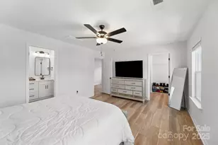 145 Baucom St, Charlotte, NC 28216 - Photo 25