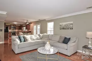 12112 Woodbend Dr, Matthews, NC 28105 - Photo 17