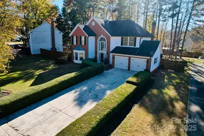 12112 Woodbend Drive, Matthews, NC 28105 - Photo 3