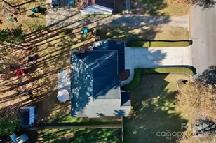 12112 Woodbend Dr, Matthews, NC 28105 - Photo 47