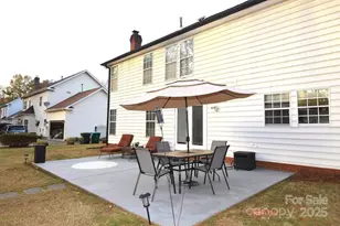 12112 Woodbend Dr, Matthews, NC 28105 - Photo 39