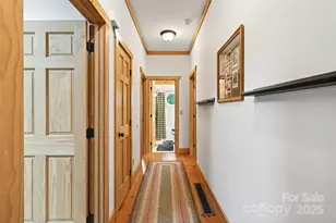 240 Ravenswood Dr, Marion, NC 28752 - Photo 17