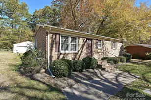 117 Sunset Ln, Bessemer City, NC 28016 - Photo 1