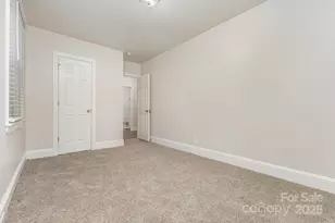 2446 Columbus Cir, Charlotte, NC 28208 - Photo 17