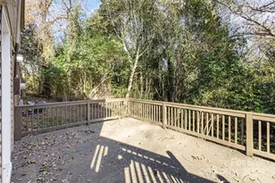 2446 Columbus Cir, Charlotte, NC 28208 - Photo 23