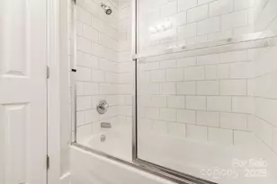 2446 Columbus Cir, Charlotte, NC 28208 - Photo 21