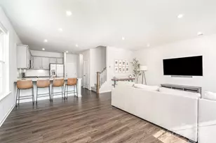 5244 Kinsbridge Dr, Charlotte, NC 28227 - Photo 7