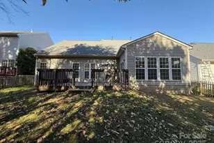 11042 Carver Pond Rd, Charlotte, NC 28269 - Photo 25