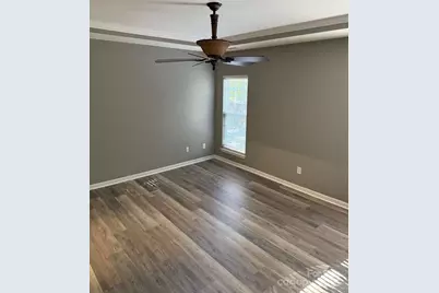 11042 Carver Pond Road, Charlotte, NC 28269 - Photo 9