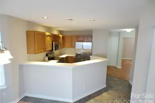 9112 Four Mile Crk Rd, Charlotte, NC 28277 - Photo 7