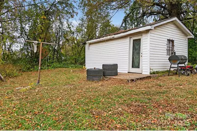 1114 Wilson W Lee Boulevard, Statesville, NC 28677 - Photo 17