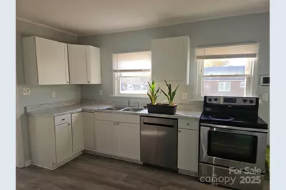 705 Cleveland Avenue, Kings Mountain, NC 28086 - Photo 3