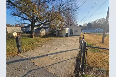 705 Cleveland Avenue, Kings Mountain, NC 28086 - Photo 17