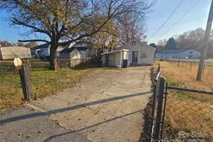 705 Cleveland Ave, Kings Mountain, NC 28086 - Photo 17