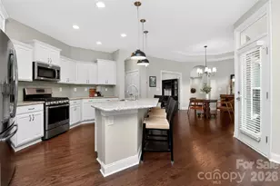 7933 Parknoll Dr, Huntersville, NC 28078 - Photo 5