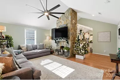 1607 Florida Street, Gastonia, NC 28052 - Photo 5