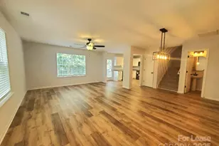 5709 Kelden Walker Ln, Charlotte, NC 28269 - Photo 3