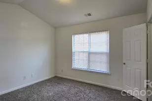 5320 Peach Pl Ln, Charlotte, NC 28216 - Photo 23