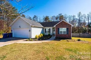 1781 Herbie Cir, Newton, NC 28658 - Photo 1