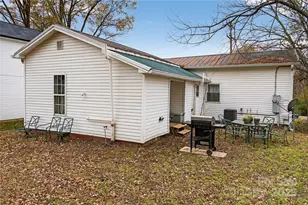 1115 8th St, Statesville, NC 28677 - Photo 13