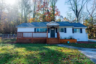 129 Lakeview Drive, Blacksburg, SC 29702 - Photo 1