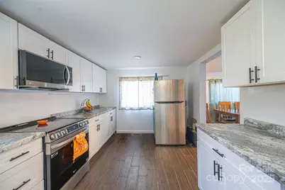 129 Lakeview Drive, Blacksburg, SC 29702 - Photo 5