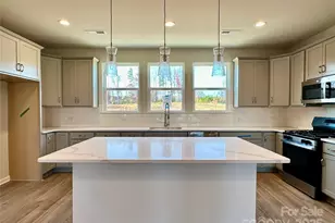 242 Ferebee Pl, Charlotte, NC 28213 - Photo 1