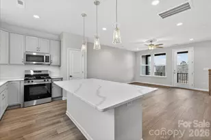 242 Ferebee Pl, Charlotte, NC 28213 - Photo 7