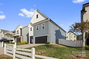 920 Blu Central Rd, Charlotte, NC 28134 - Photo 3