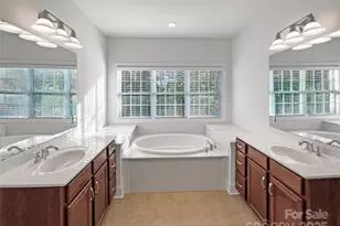 6615 Springs Mill Rd, Charlotte, NC 28277 - Photo 5