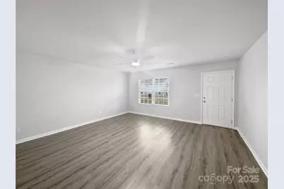 324 Valerie Drive, Lincolnton, NC 28092 - Photo 3