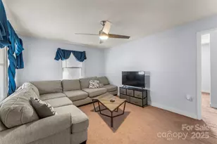 601 W 2nd St, Cherryville, NC 28021 - Photo 3