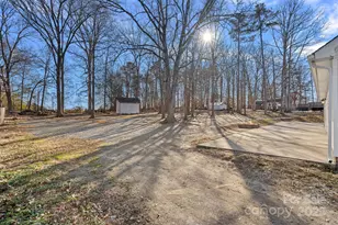 7100 Windsong Way, Wingate, NC 28174 - Photo 23