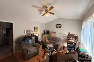 284 Jennings Rd, North Wilkesboro, NC 28659 - Photo 3