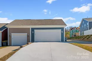 137 Cherry Spgs Ln, Asheville, NC 28804 - Photo 35